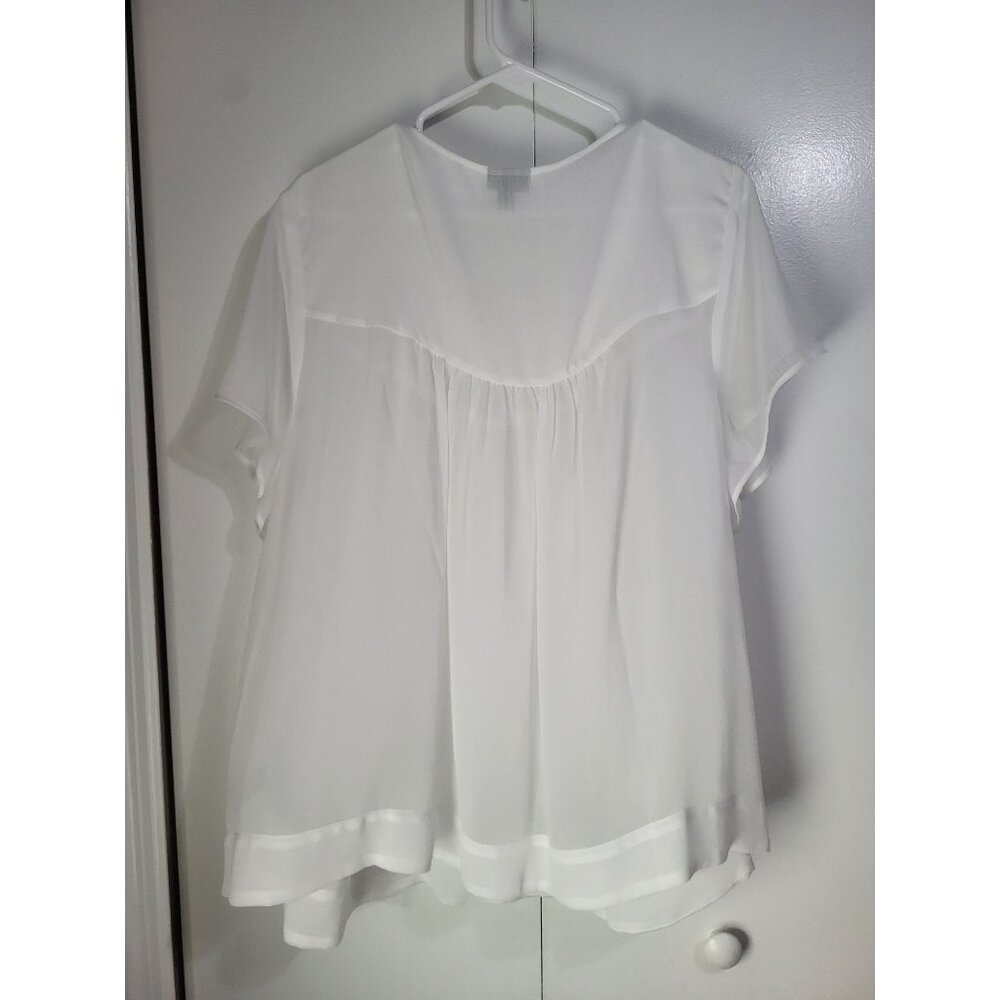 Torrid White Embroidered Chiffon Sheer Blouse SZ 2 Floral Flowy Festival Summer - Picture 2 of 8